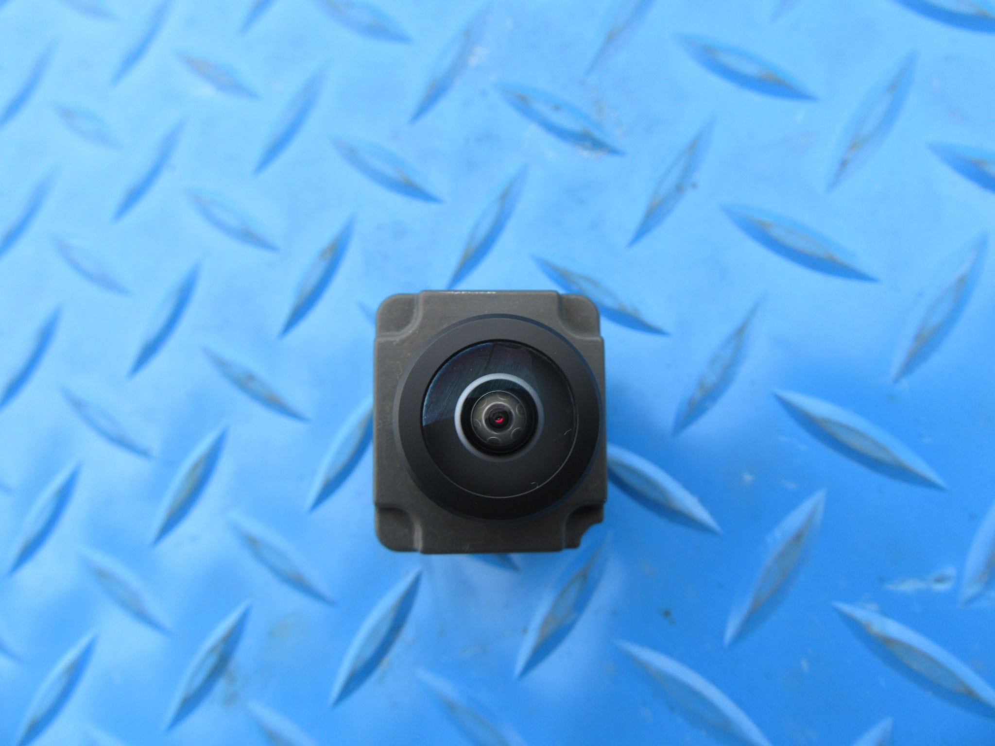 Bentley Bentayga front grille side mirror camera #2420