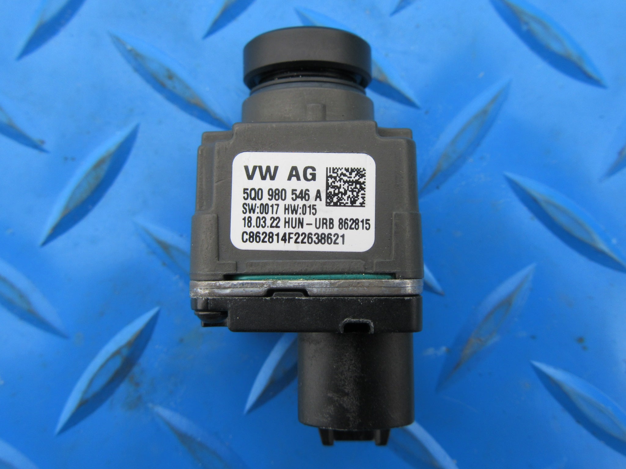 Bentley Bentayga front grille side mirror camera #2420