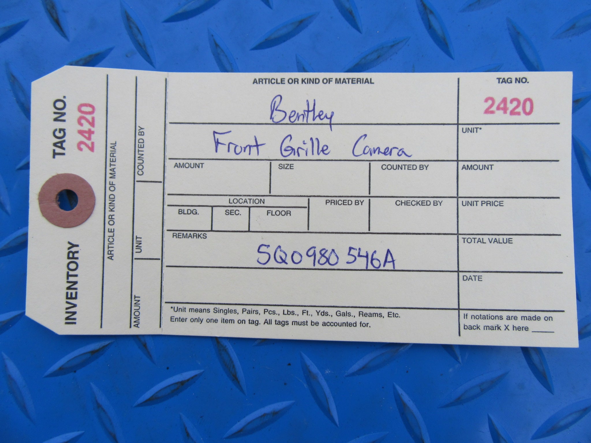 Bentley Bentayga front grille side mirror camera #2420