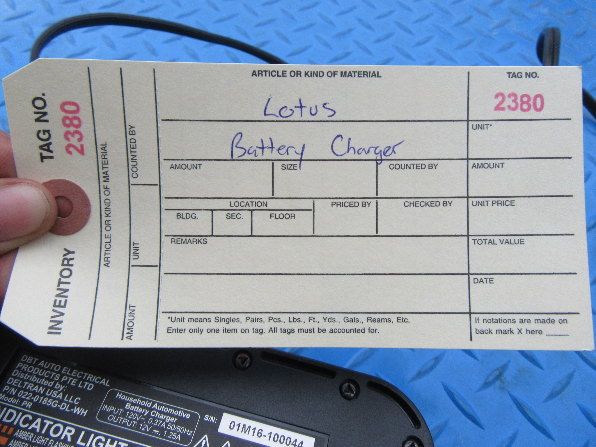 Lotus battery tender plus 1.25 AMP 12V charger maintainer #2380