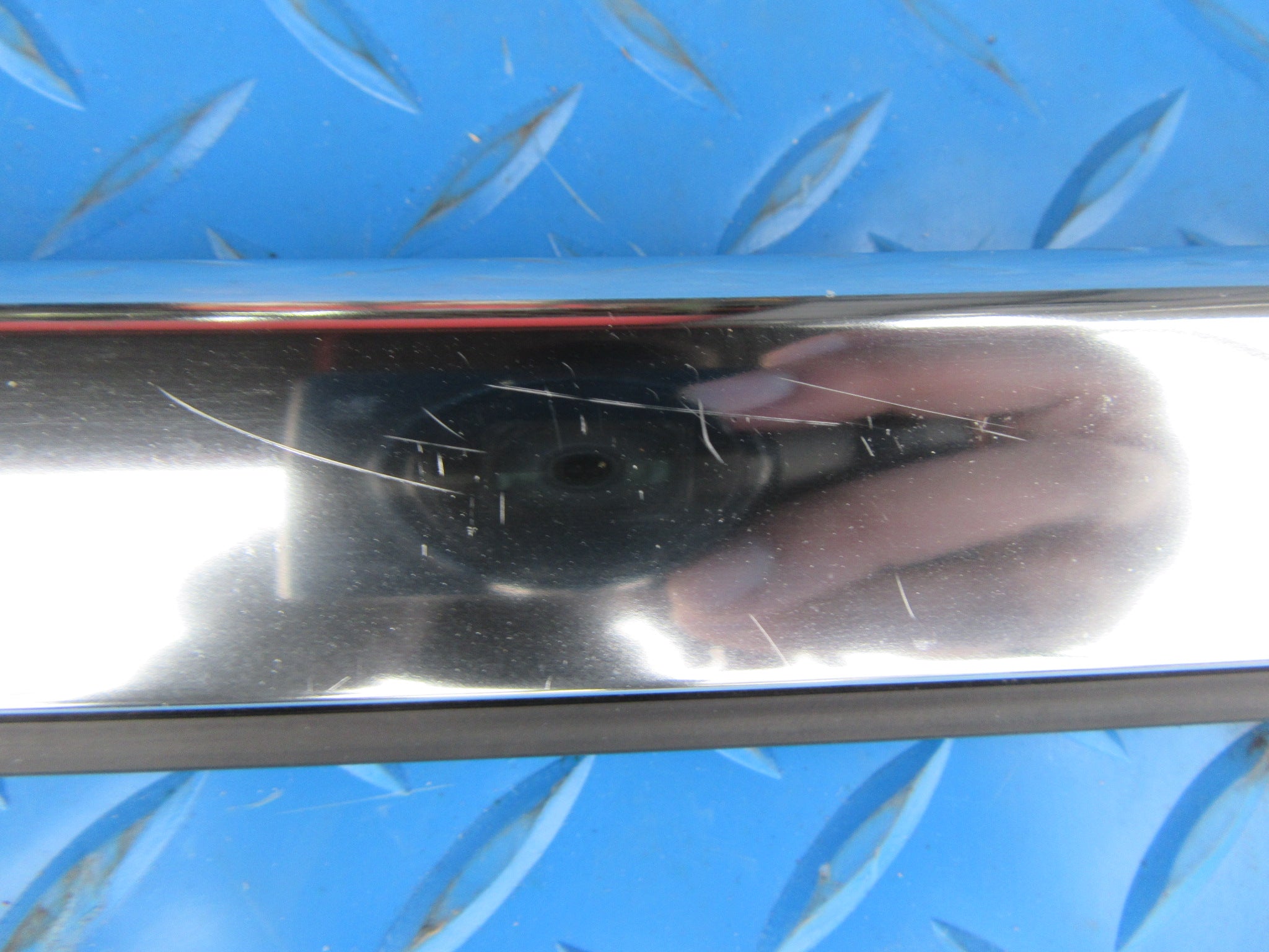 Rolls Royce Ghost Rr4 left front door chrome trim molding channel cover #2977