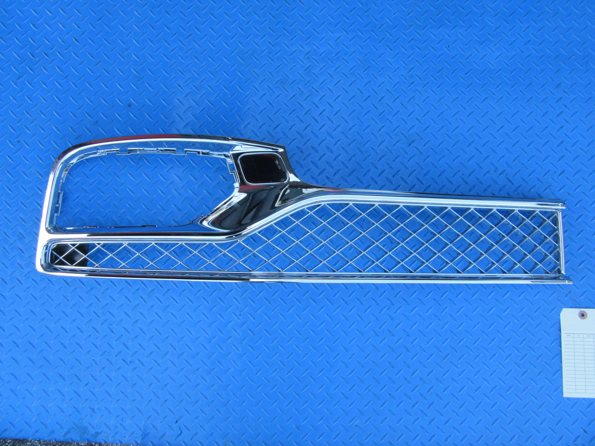 Bentley Continental Flying Spur right front bumper grille #2317