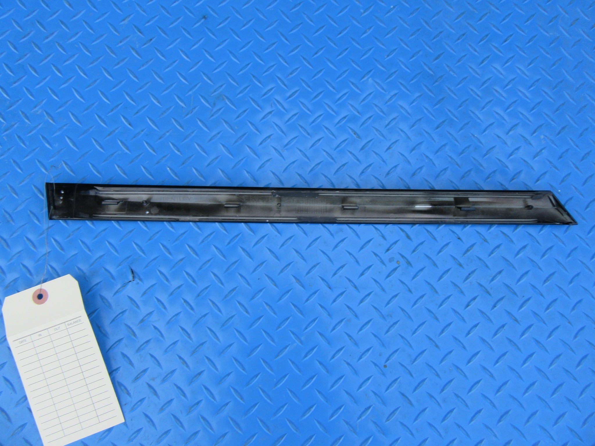 Bentley Continental GT GTC left quarter panel trim black #2318