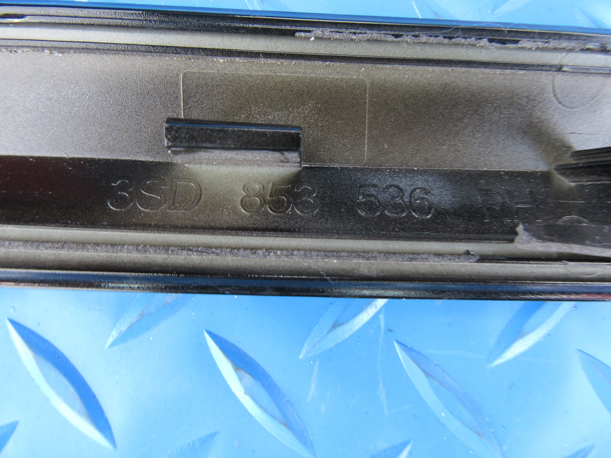 Bentley Continental GT GTC right quarter panel trim black #2320