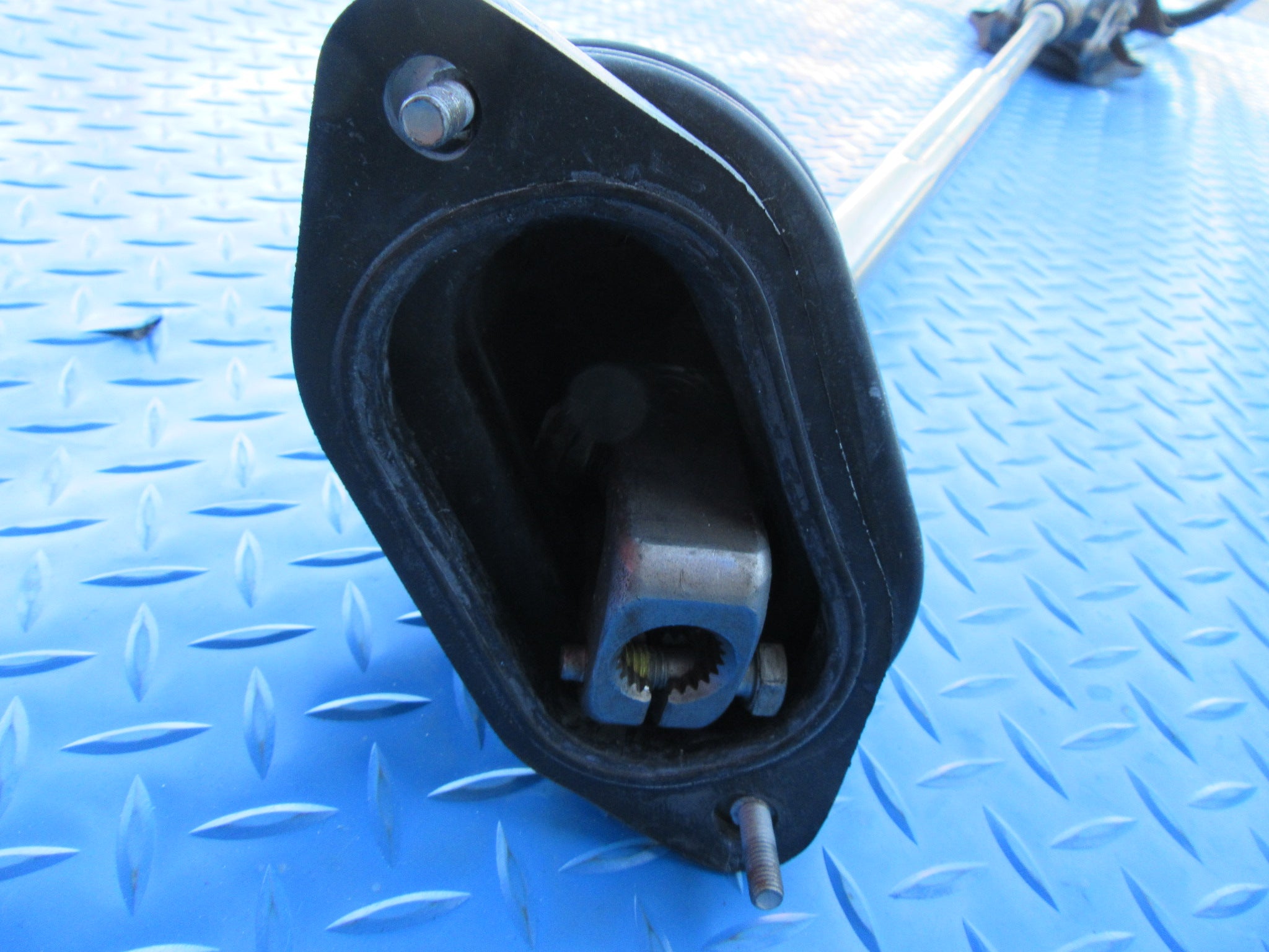 Ferrari California T steering column #7095
