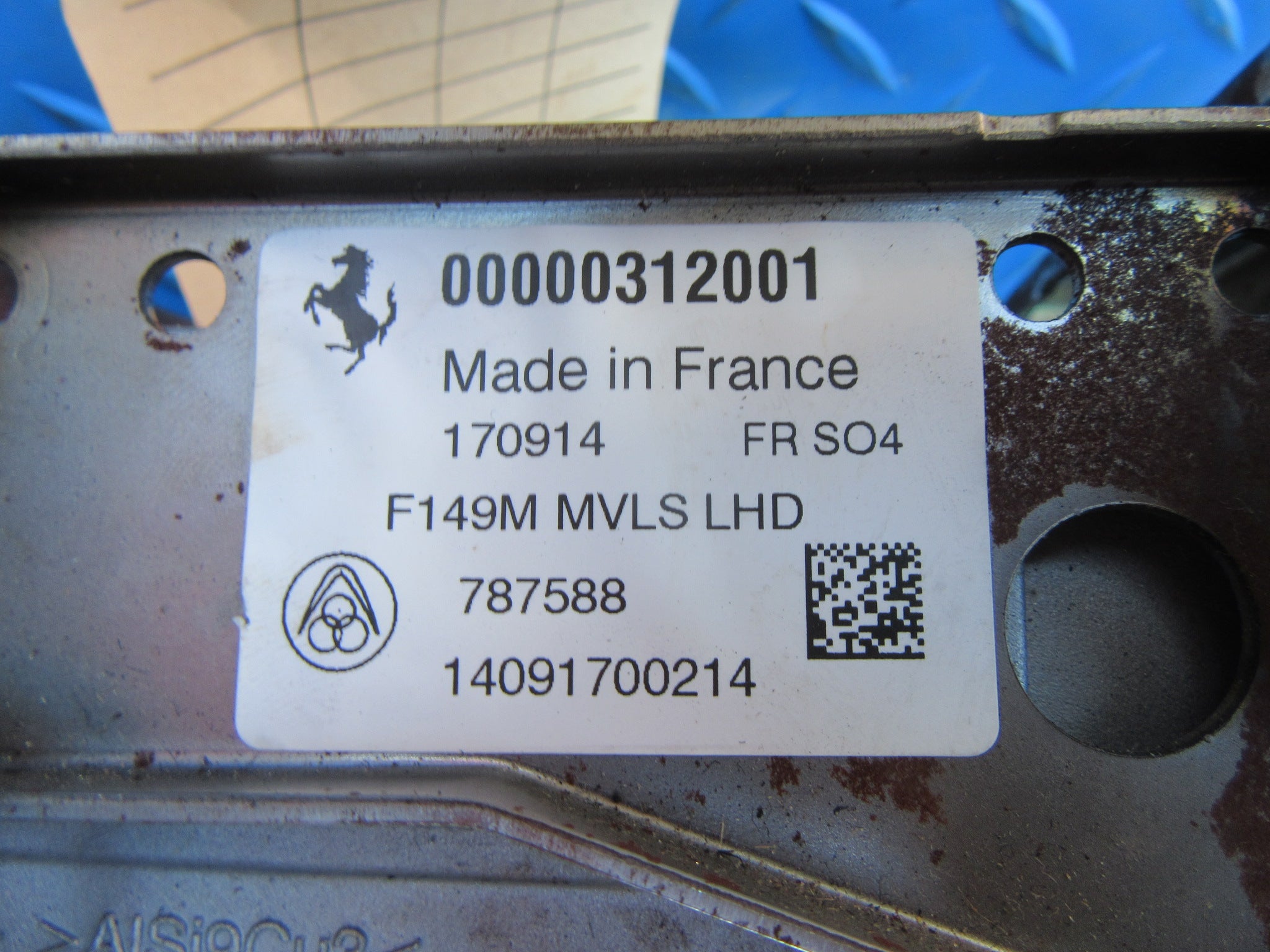 Ferrari California T steering column #7095