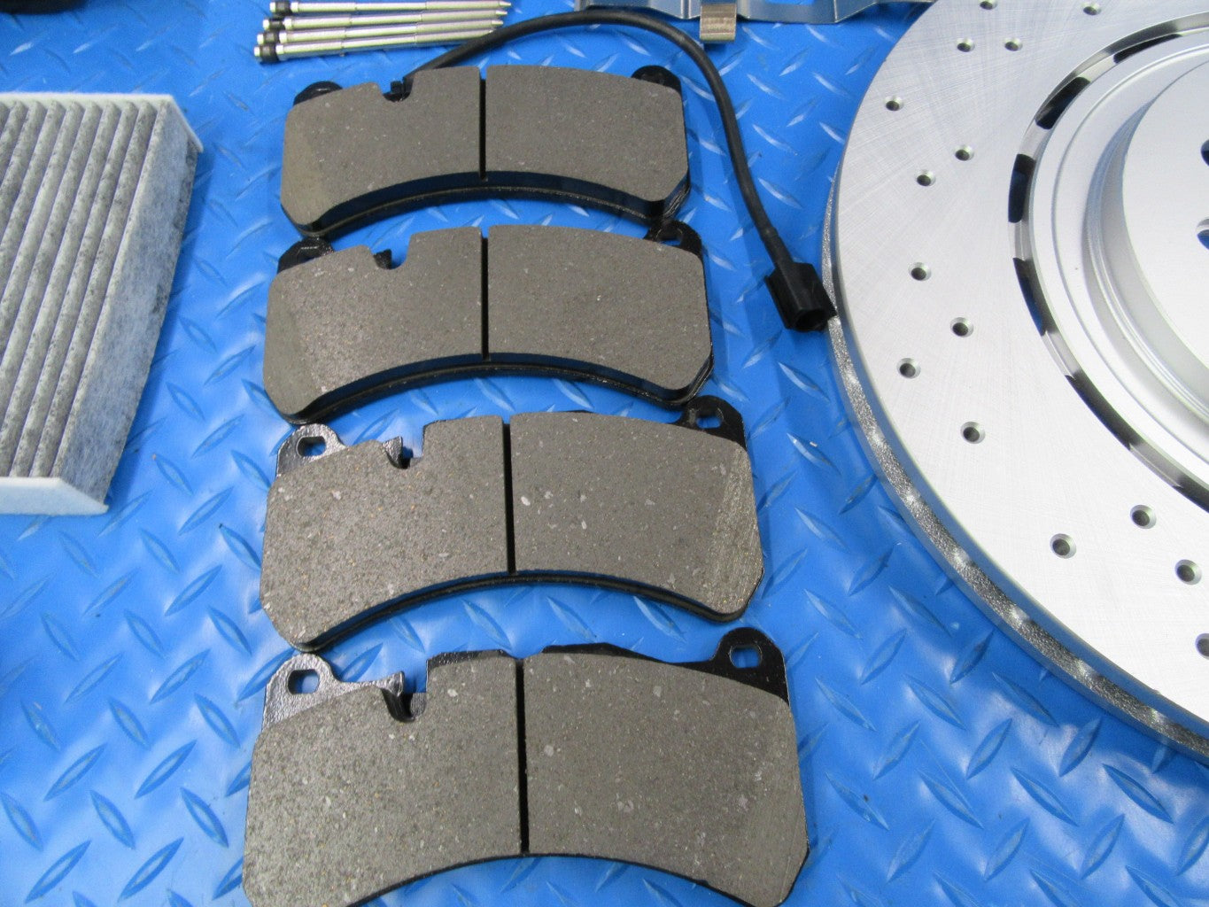 Maserati Ghibli Quattroporte brake pads rotors + filers #8501 14-16