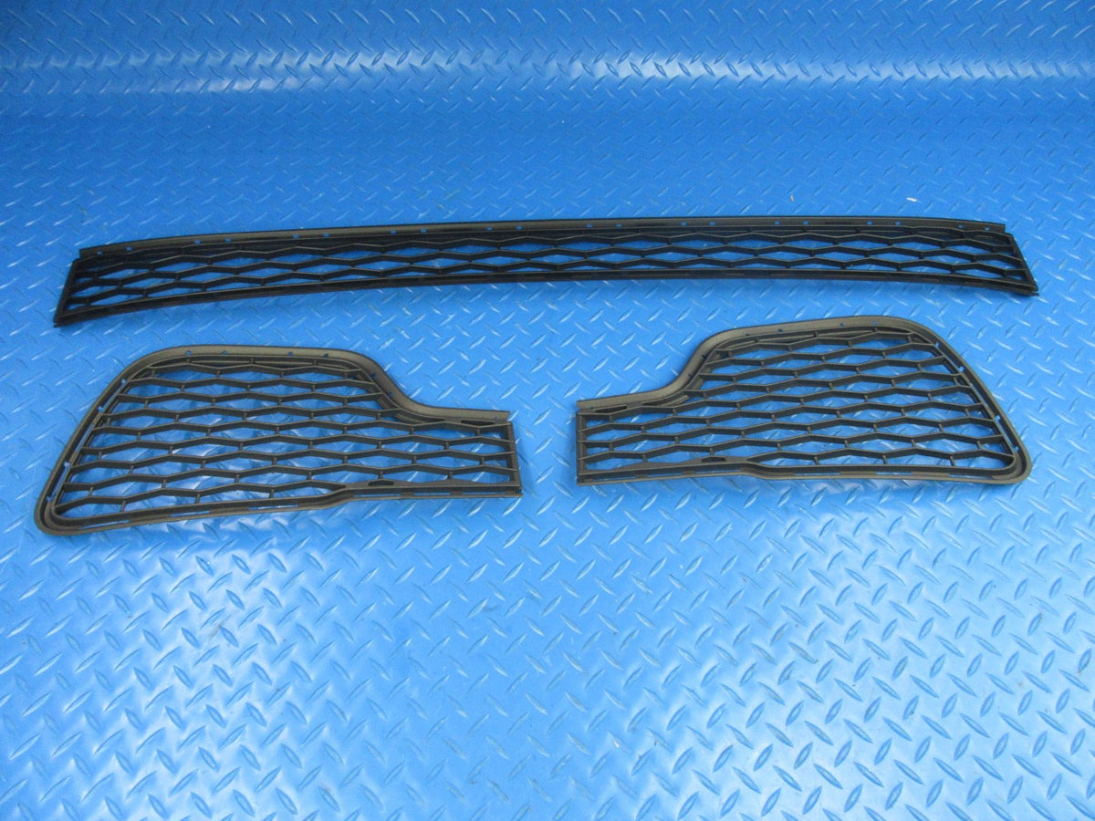 Maserati Ghibli front bumper grille 3pcs #9104