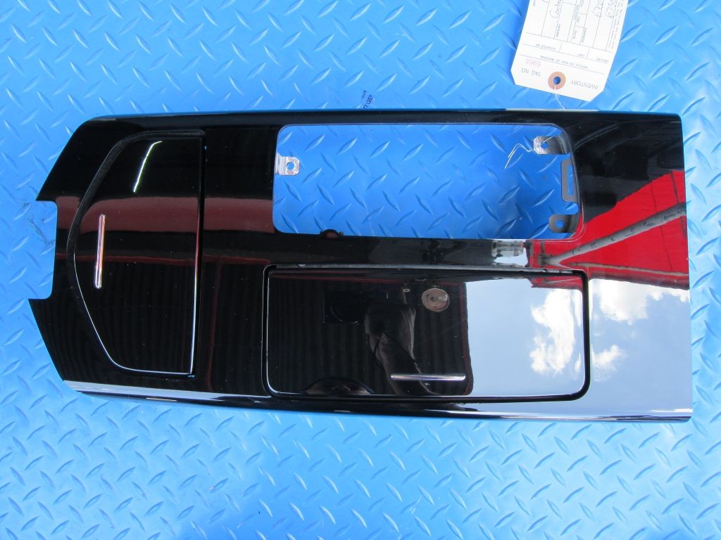Maserati Ghibli Quattroporte center console compartment trim panel #6965