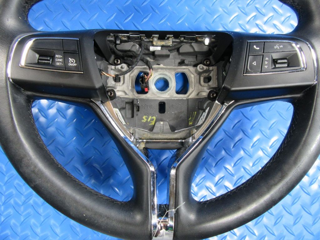 Maserati Quattroporte GTS Diesel S Q4 S V6 steering wheel #6846