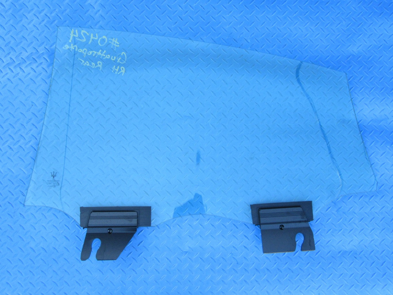 Maserati Quattroporte right rear door glass window #0424