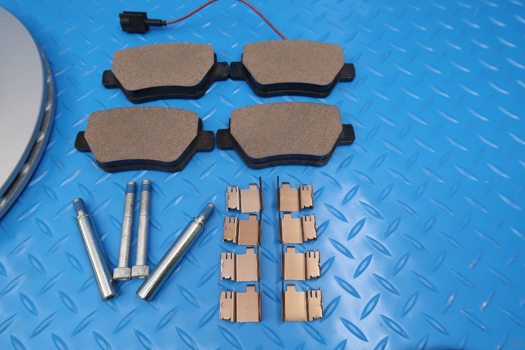 Maserati Ghibli brake pads rotors filter belt wiper service kit #9291