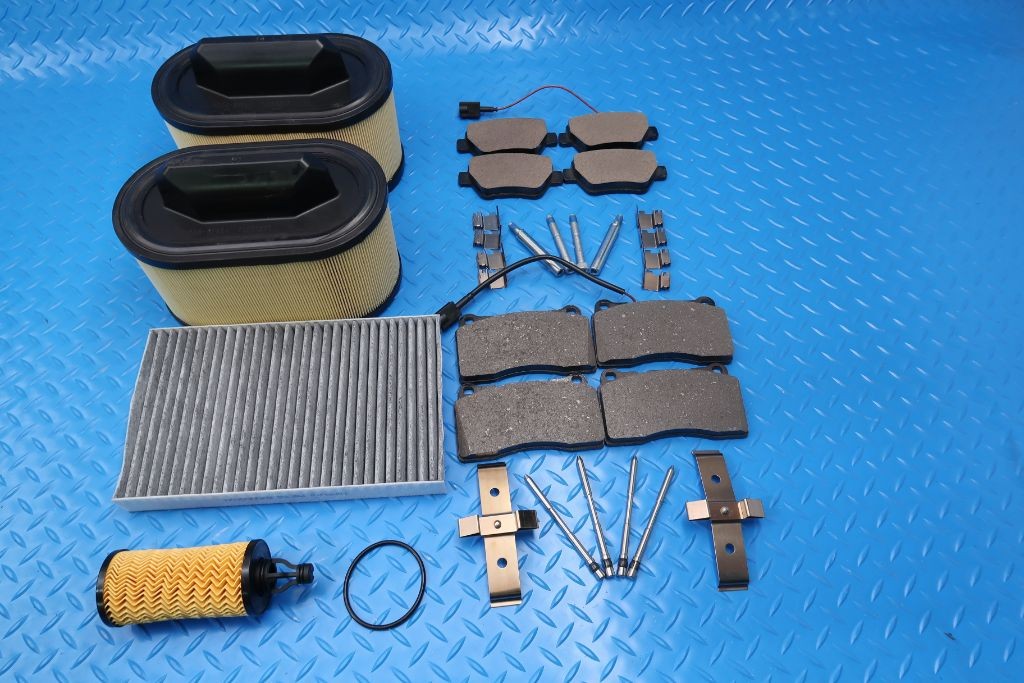 Maserati Ghibli Base brake pads filter service kit 2014-16 #9300