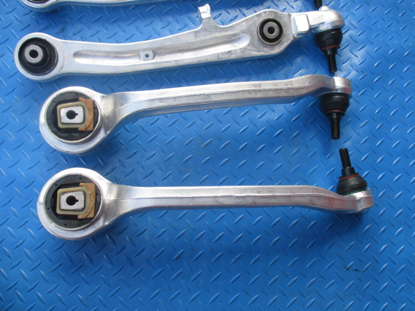 thumbnail image 2 of Bentley Control Arm Bushing Set – Front/Rear Upper/Lower For GTC GT Flying Spur 2 of 6