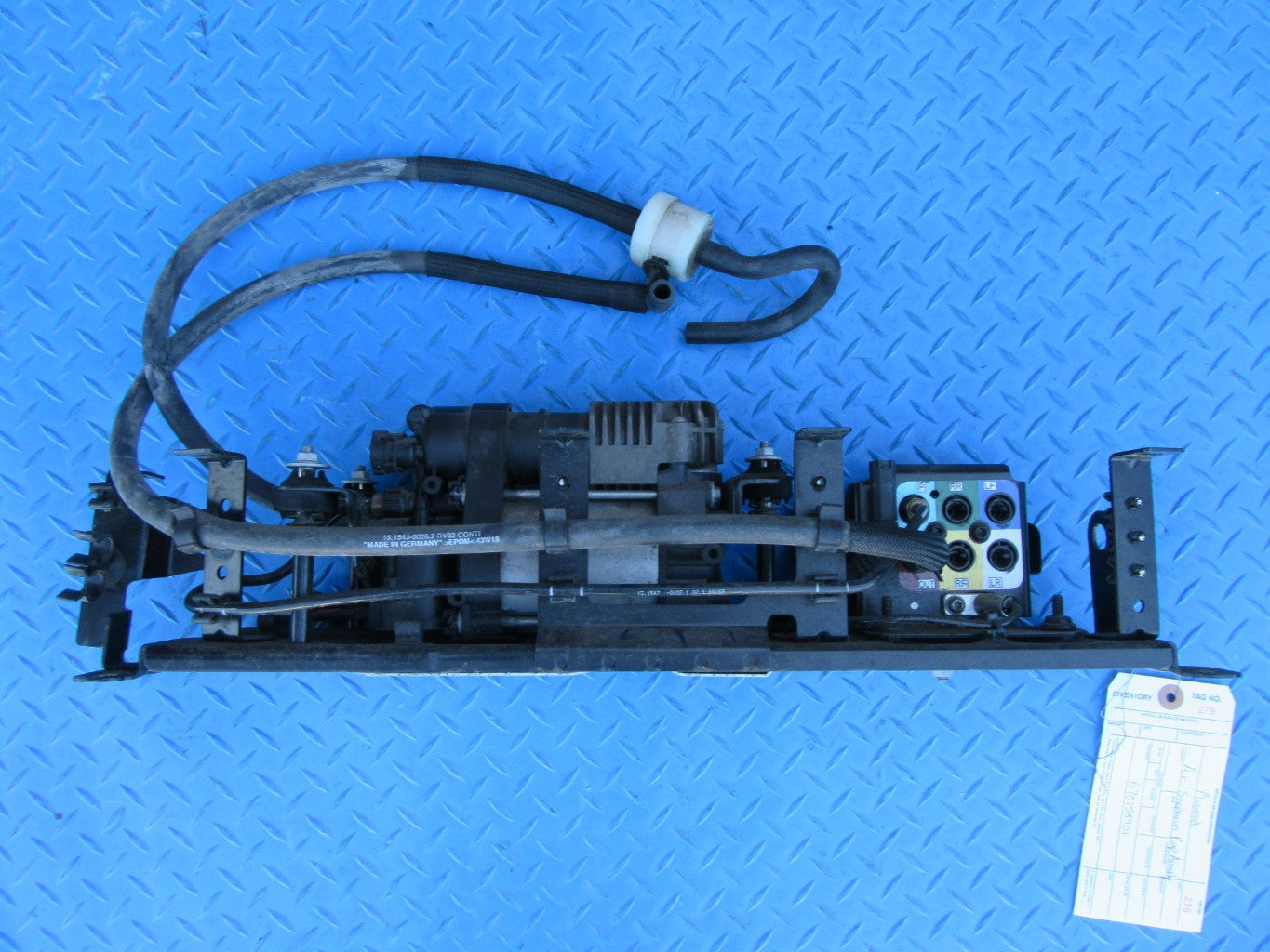 Maserati Levante air suspension pump assembly #0279