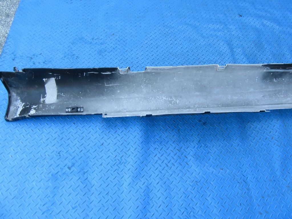 Maserati Quattroporte left driver side skirt rocker panel #8325