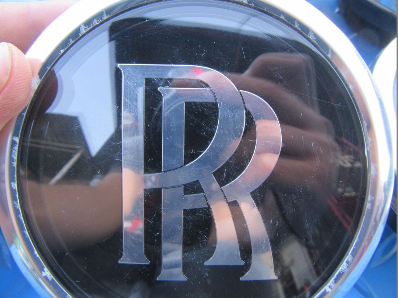 Rolls Royce Ghost Wraith Dawn self aligning center caps set #1530