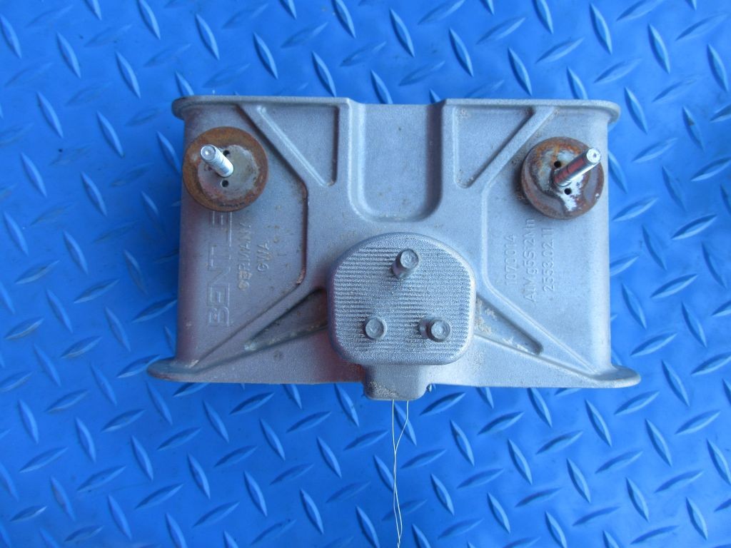 Bentley Continental Flying Spur armrest holder bracket #1561