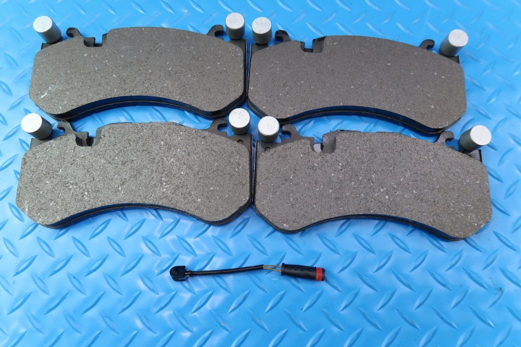 Mercedes Benz E63 AmgS C63 Cls63 Amg front rear brake pads TopEuro #9865