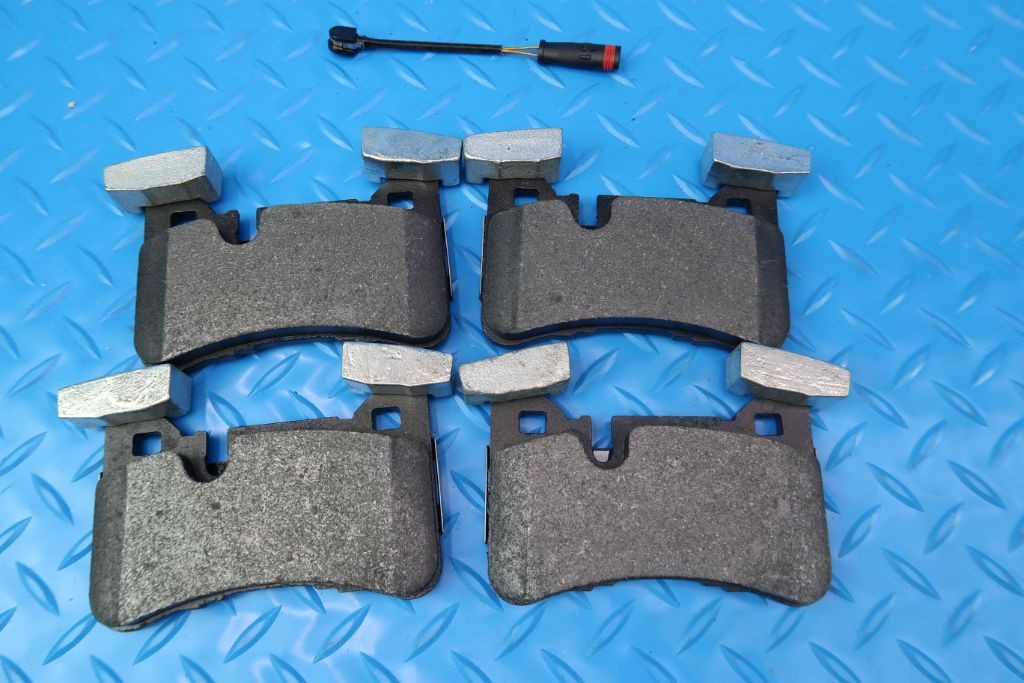 Mercedes Benz E63 AmgS C63 Cls63 Amg front rear brake pads TopEuro #9865