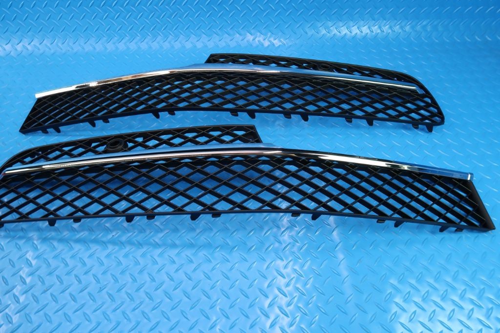 Bentley Continental Flying Spur front bumper grille left & right #9892