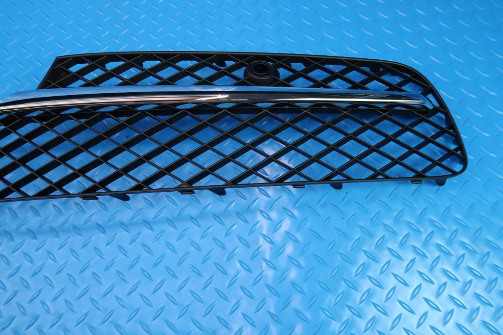 Bentley Continental Flying Spur front bumper grille left & right #9892