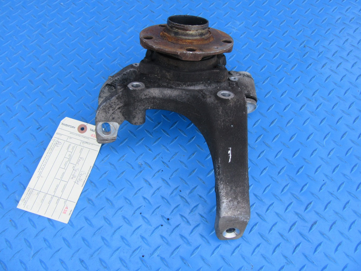 Bentley Continental Flying Spur GT GTC right rear spindle knuckle #0438