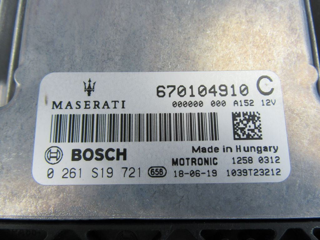 Maserati Ghibli Quattroporte Levante ignition engine control module ECU #8494