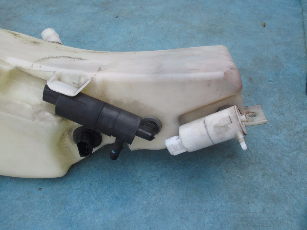 Bentley GT GTC Flying Spur windscreen washer tank reservoir #2817