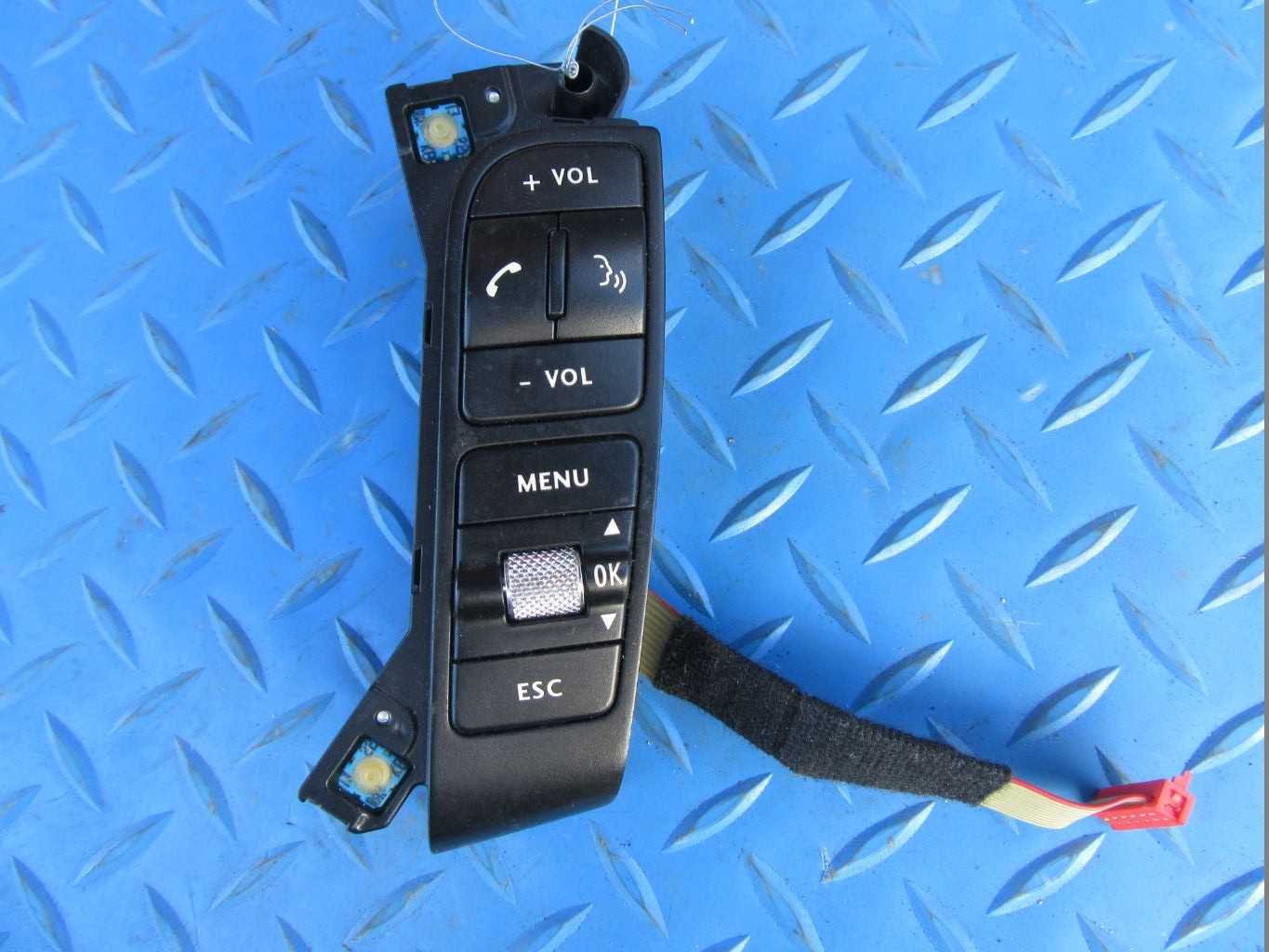 Bentley Flying Spur GT GTC steering wheel right volume phone menu control switch #7451