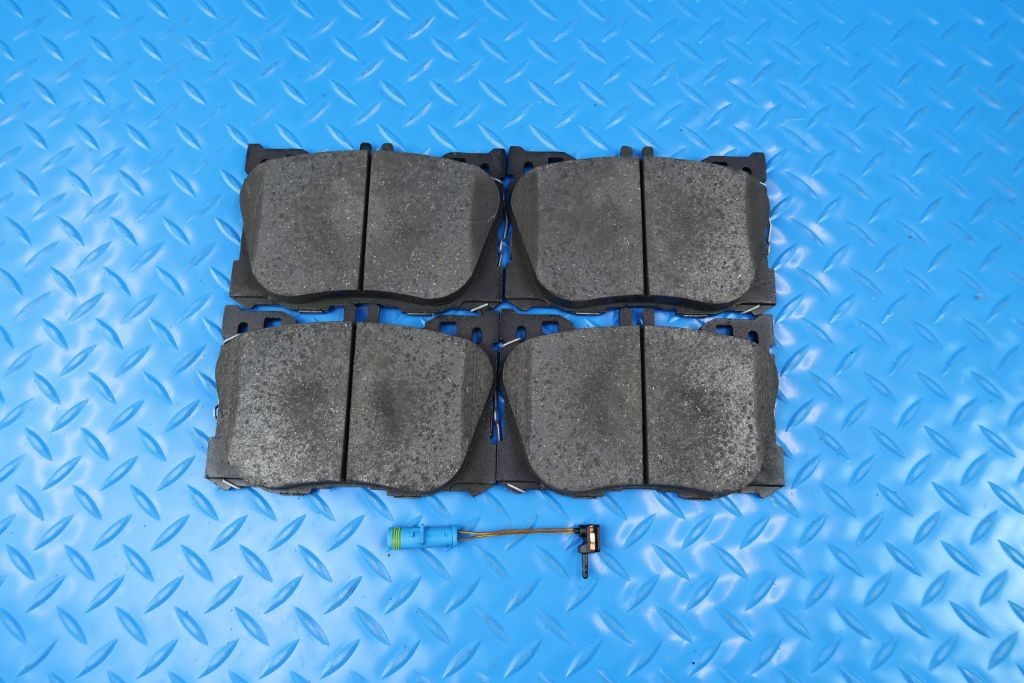 Mercedes C43 E43 Glc43 Amg C450 Cls53  E400 E450 Glc250 front brake pads TopEuro #9965