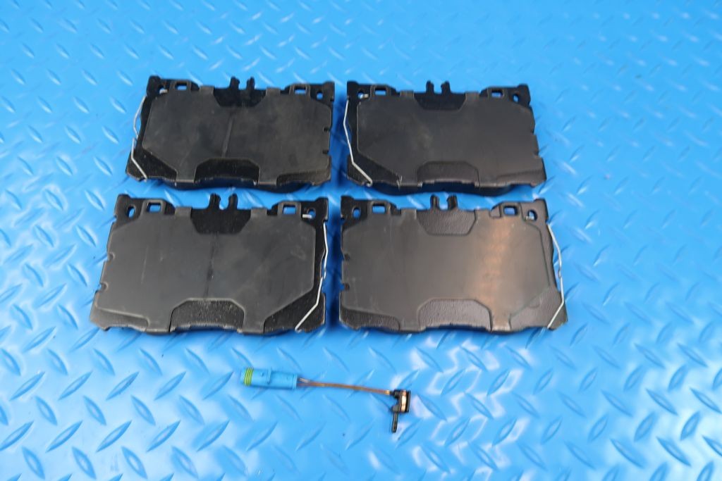 Mercedes C43 E43 Glc43 Amg C450 Cls53  E400 E450 Glc250 front brake pads TopEuro #9965