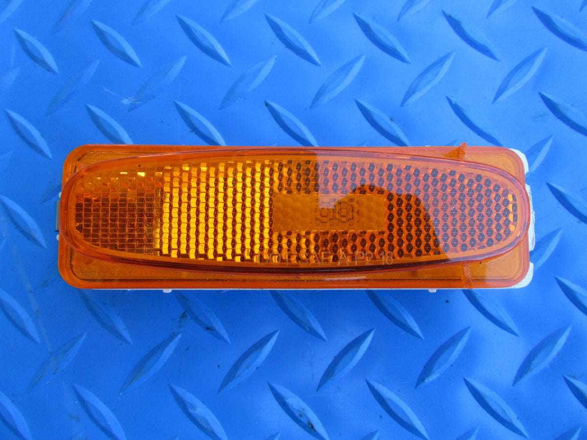 Bentley Continental Flying Spur right side marker light #2792