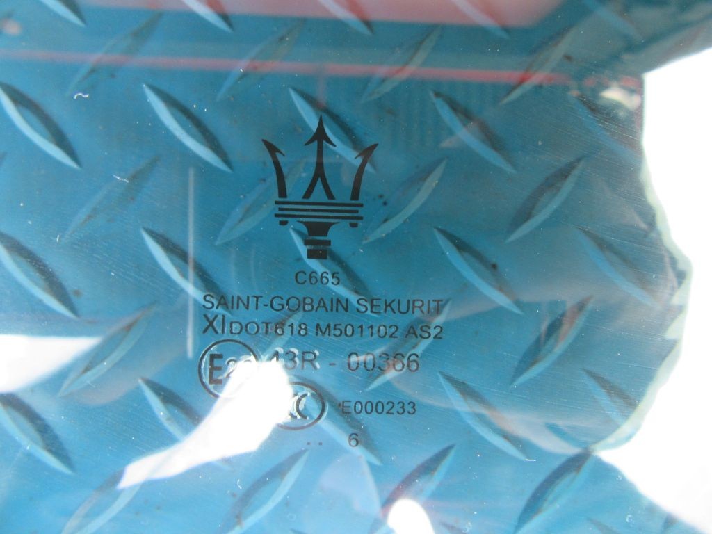 Maserati Quattroporte left rear door window glass #8764