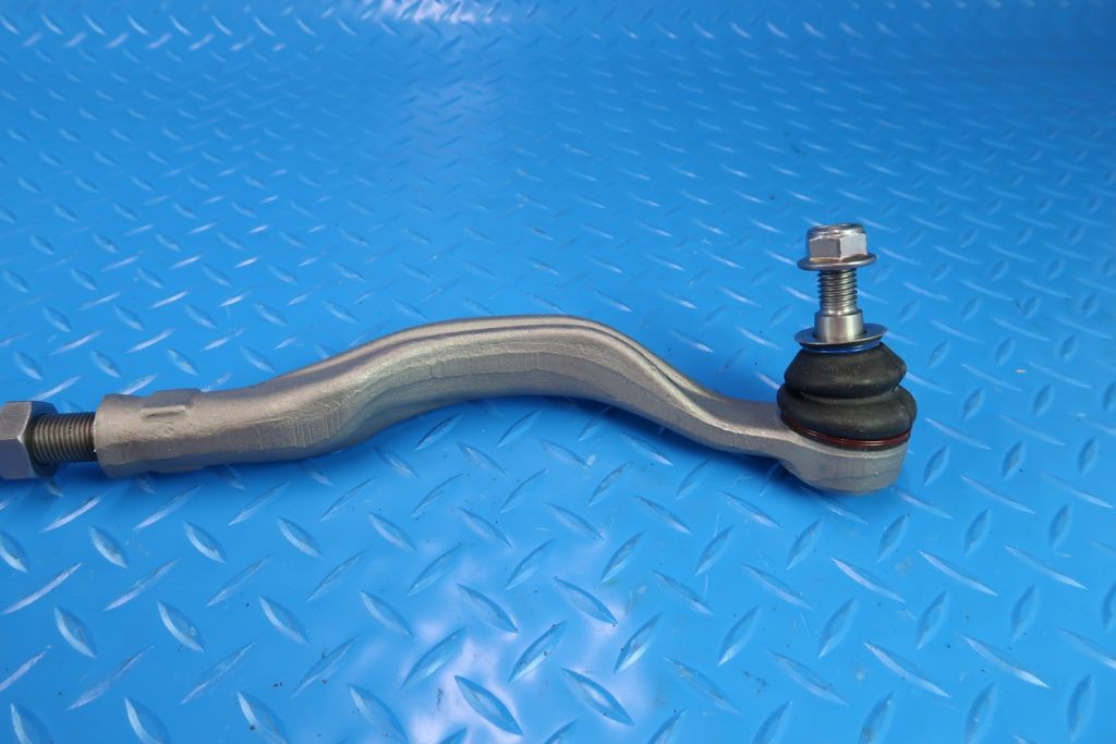 Maserati Ghibli Quattroporte right inner + outer tie rod end #11209