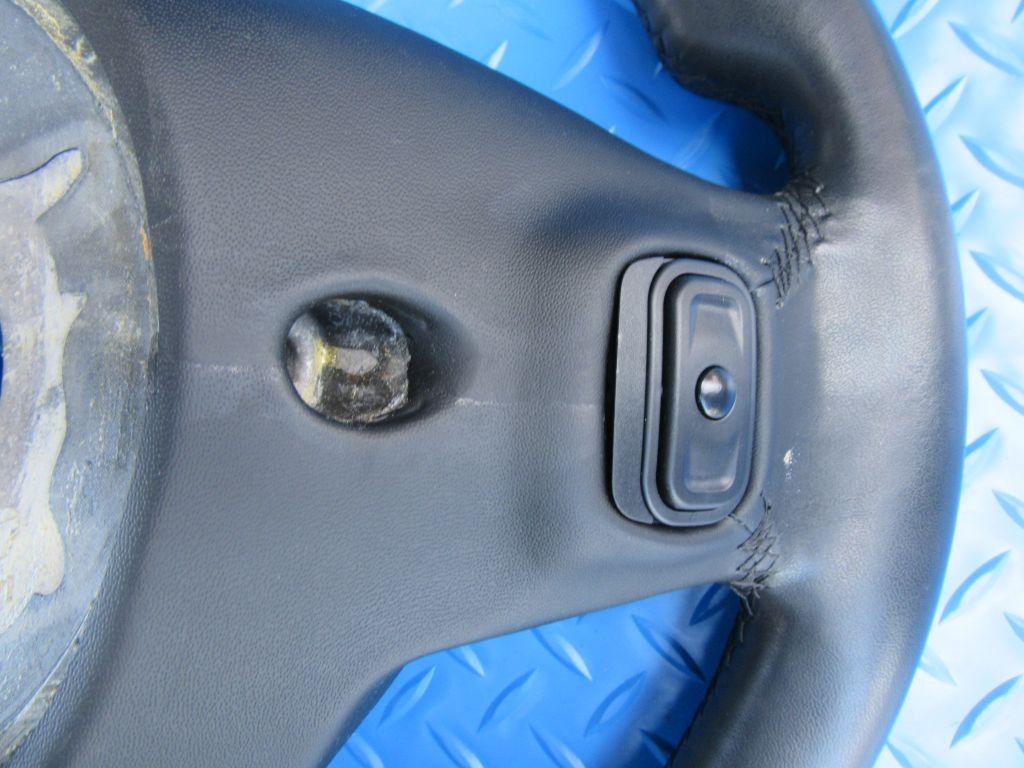 Maserati Quattroporte steering wheel #6654