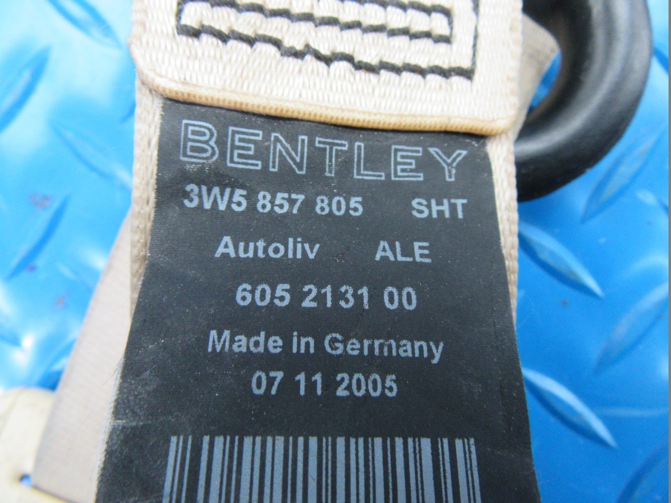 Bentley Continental Flying Spur rear left seat belt retractor #8928