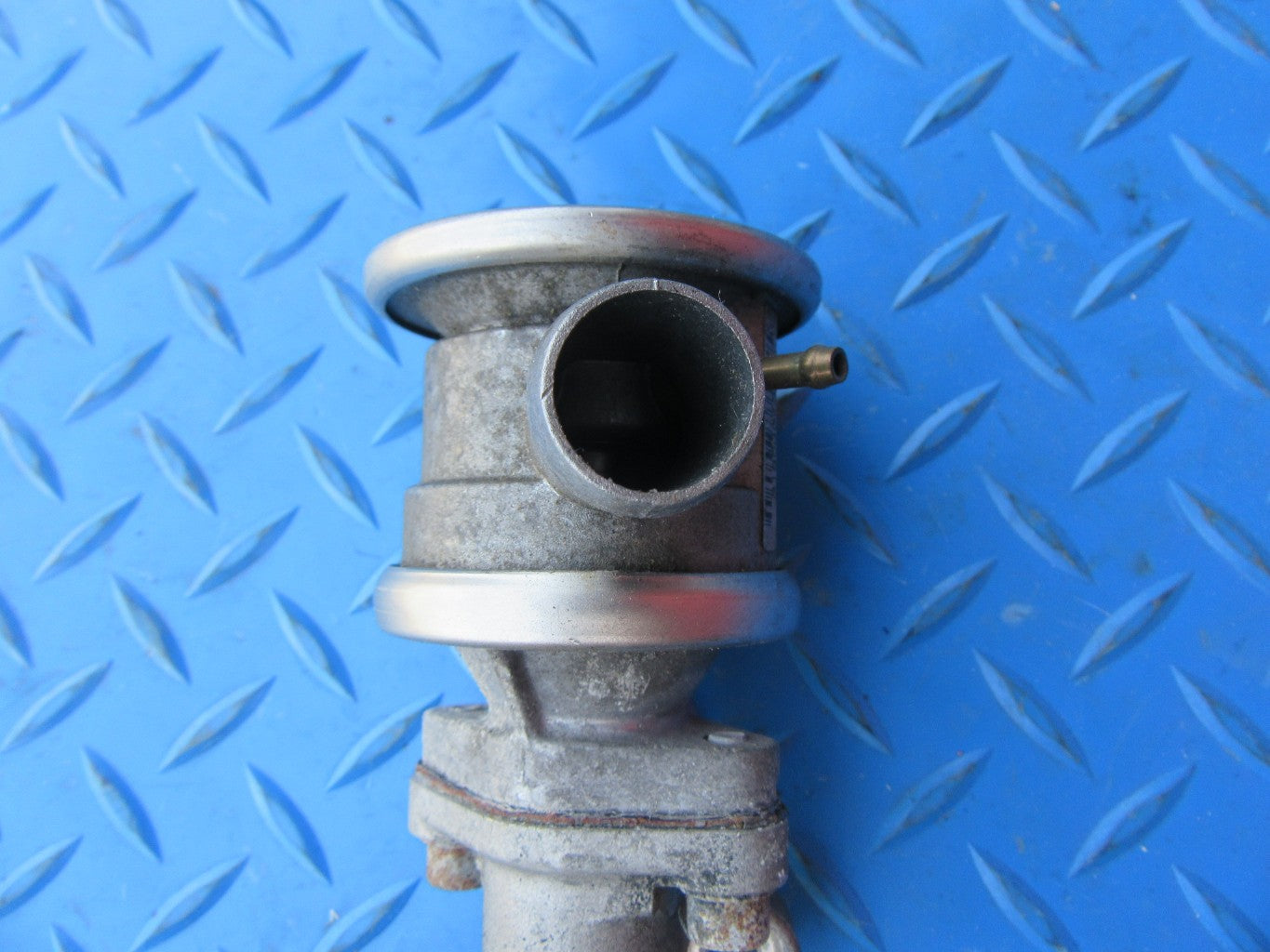 Maserati Quattroporte GTS right secondary air valve #0846