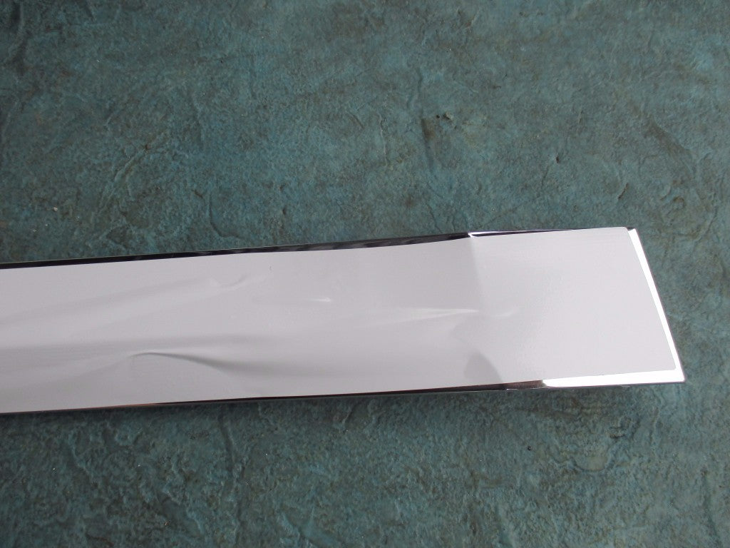 Bentley Continental Gt Gtc right quarter panel strip molding