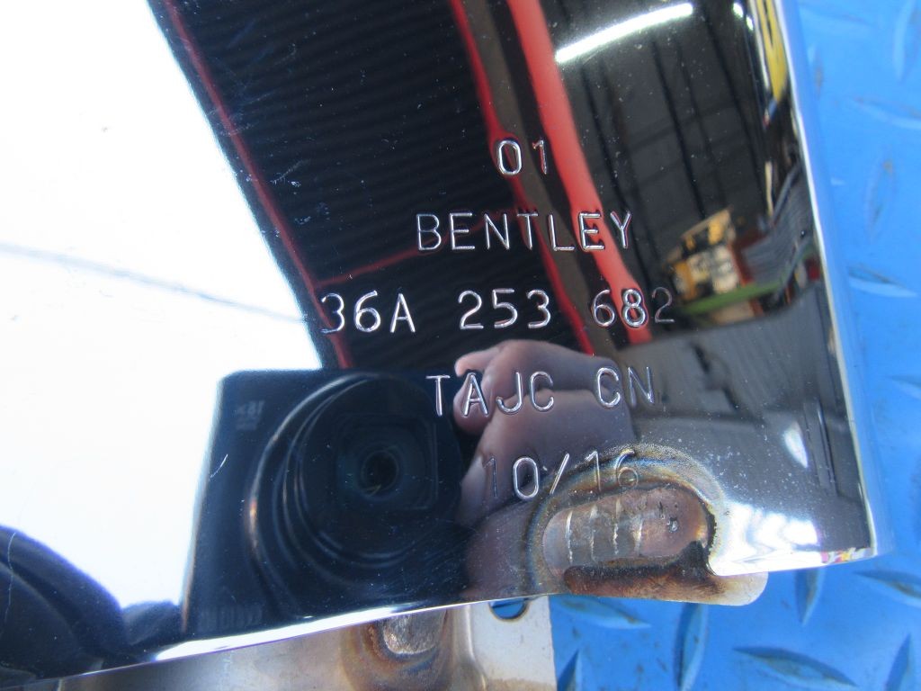 Bentley Bentayga right chrome exhaust tip #7901
